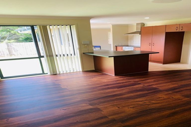 Photo of property in 7 Raphoe Road, Flat Bush, Auckland, 2019