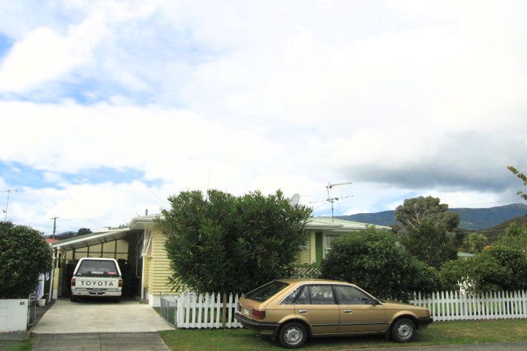 Photo of property in 1/31 Rosina Street, Clouston Park, Upper Hutt, 5018