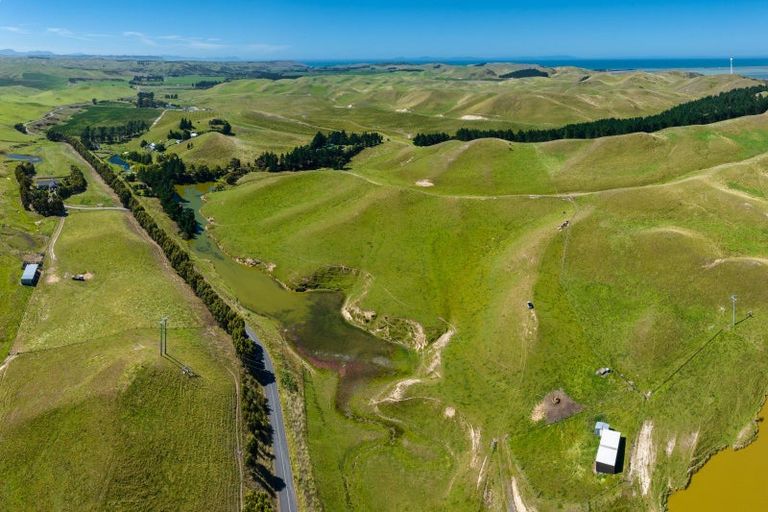 Photo of property in 363 Caseys Road, Lake Grassmere, Seddon, 7285