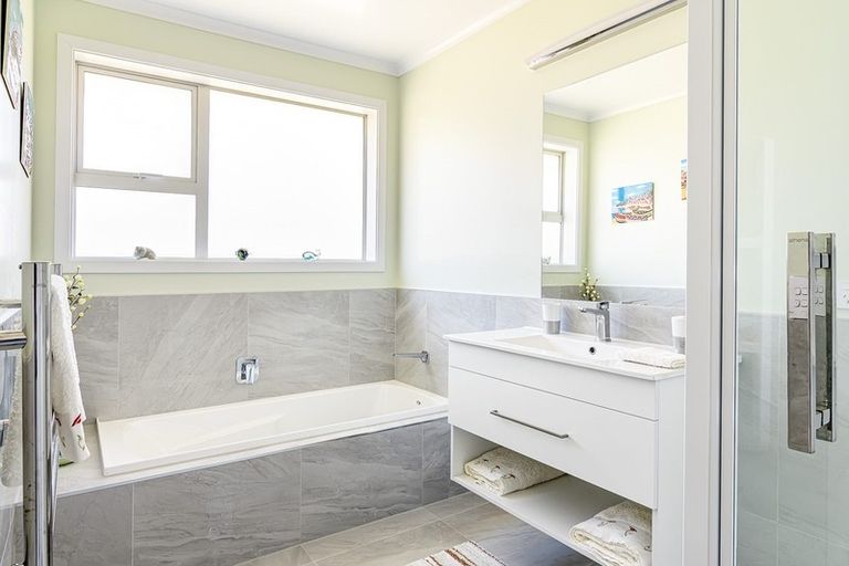 Photo of property in 370 Pomona Road, Tasman, Upper Moutere, 7173