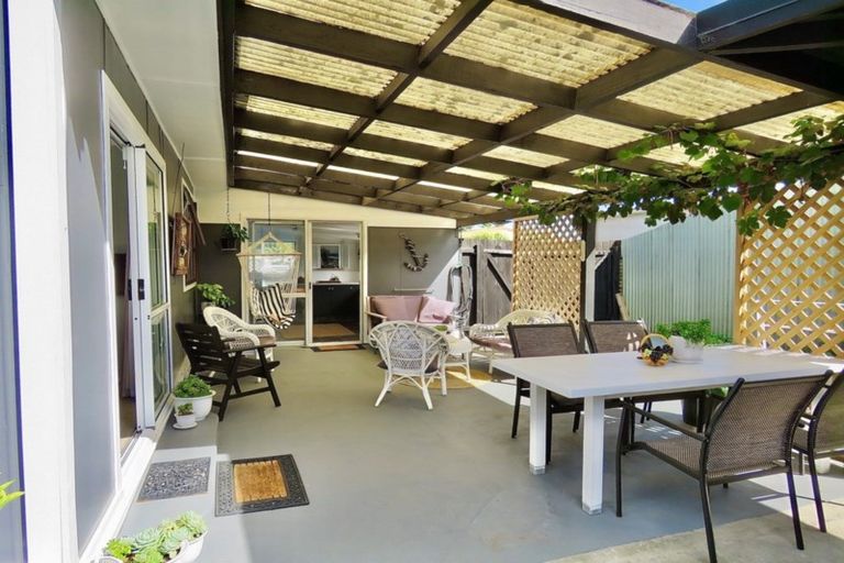 Photo of property in 5 Muapoko Street, Himatangi Beach, Foxton, 4891