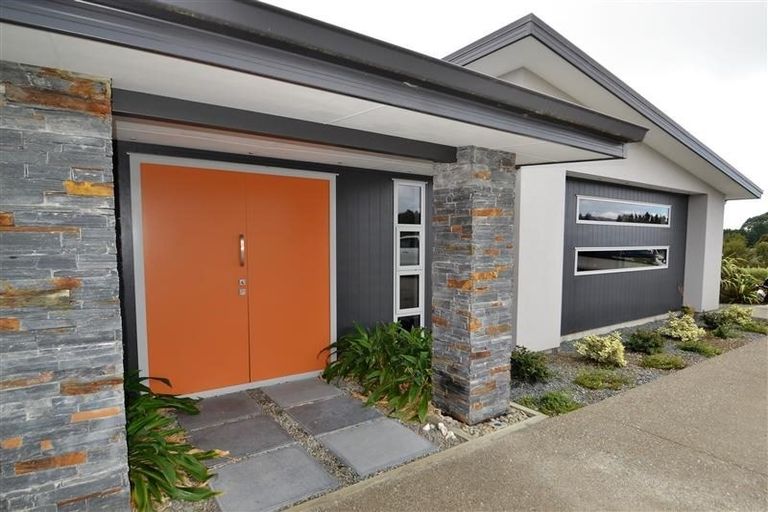 Photo of property in 6 Ribbonwood Lane, Robinsons Bay, 7581