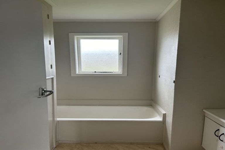 Photo of property in 59 Pah Road, Cockle Bay, Auckland, 2014