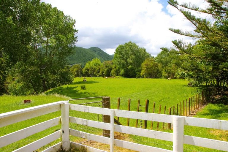 Photo of property in 1161 State Highway 4, Parikino, Whanganui, 4573