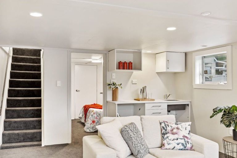 Photo of property in 9 Wilson Road, Glen Eden, Auckland, 0602