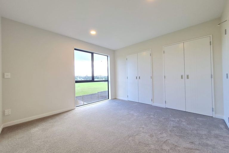Photo of property in 12/200 Sunnynook Road, Totara Vale, Auckland, 0627