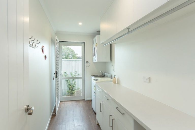 Photo of property in 38 Westwood Avenue, Greytown, 5712