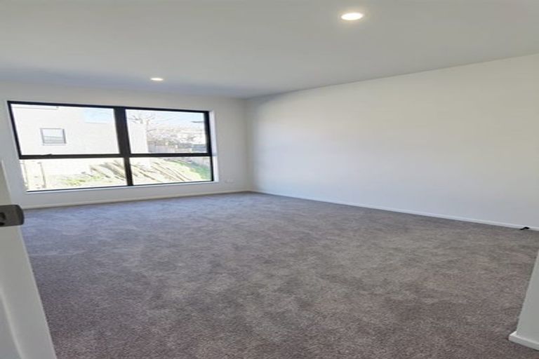 Photo of property in 9d Janome Place, Bucklands Beach, Auckland, 2014