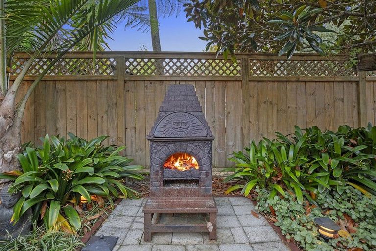 Photo of property in 71a Rangatira Road, Beach Haven, Auckland, 0626