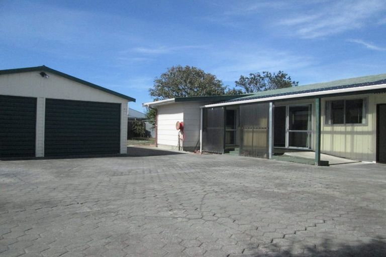 Photo of property in 2/50 Vancouver Crescent, Wainoni, Christchurch, 8061