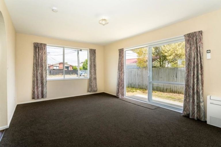 Photo of property in 1/135 Shortland Street, Aranui, Christchurch, 8061