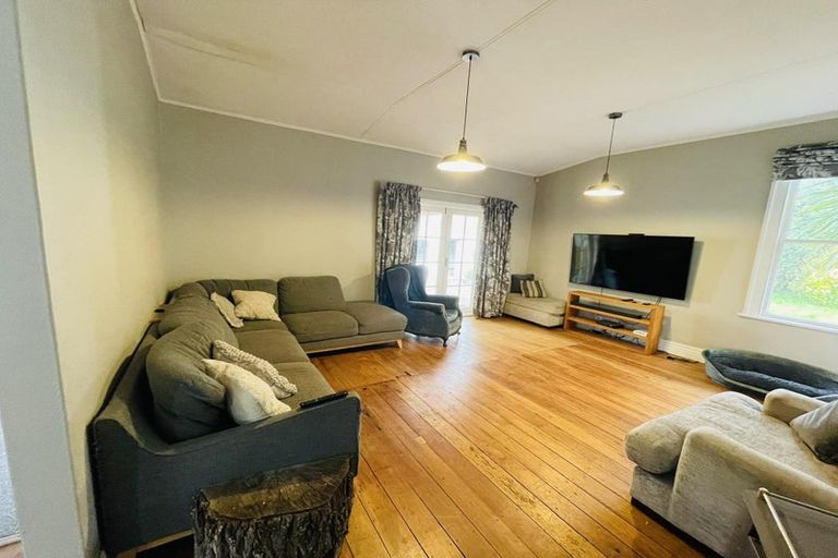 Photo of property in 285 Halcombe Road, Feilding, 4775