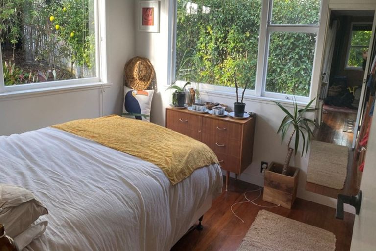 Photo of property in 41 Karaka Street, Helensville, 0800