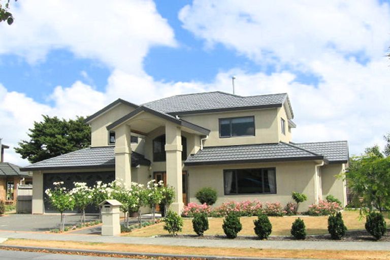 Photo of property in 33 Clearwater Terrace, Brown Owl, Upper Hutt, 5018