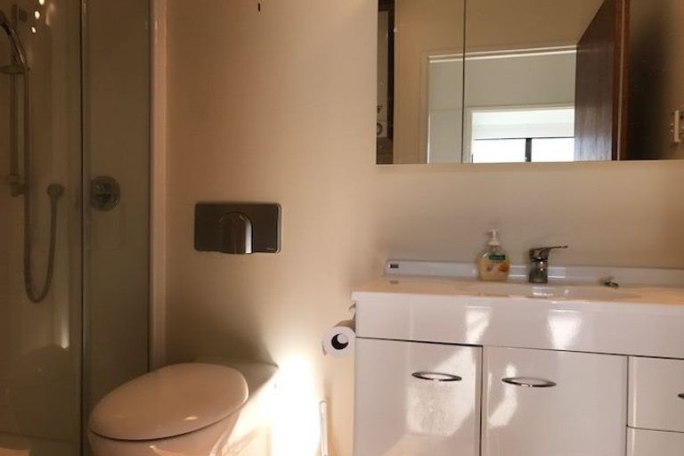 Photo of property in Hobson Court Flats, 72/70 Hobson Street, Thorndon, Wellington, 6011