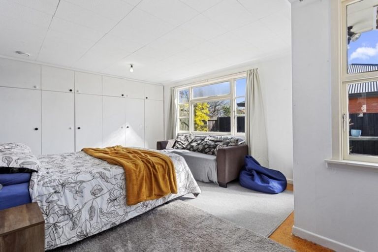 Photo of property in 100a Tilford Street, Woolston, Christchurch, 8062