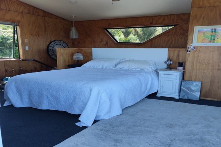 Photo of property in 15 Puriri Place, Tuateawa, Coromandel, 3583