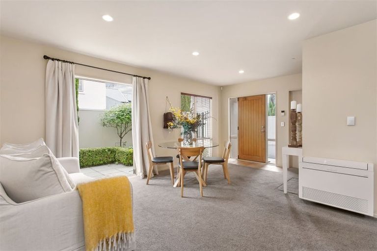 Photo of property in 21b Springfield Road, St Albans, Christchurch, 8014