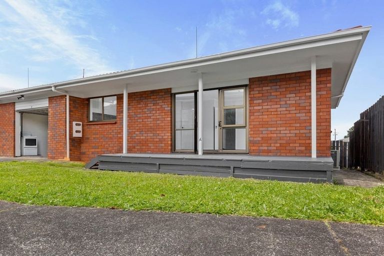 Photo of property in 3/13 Selwyn Road, Manurewa, Auckland, 2102