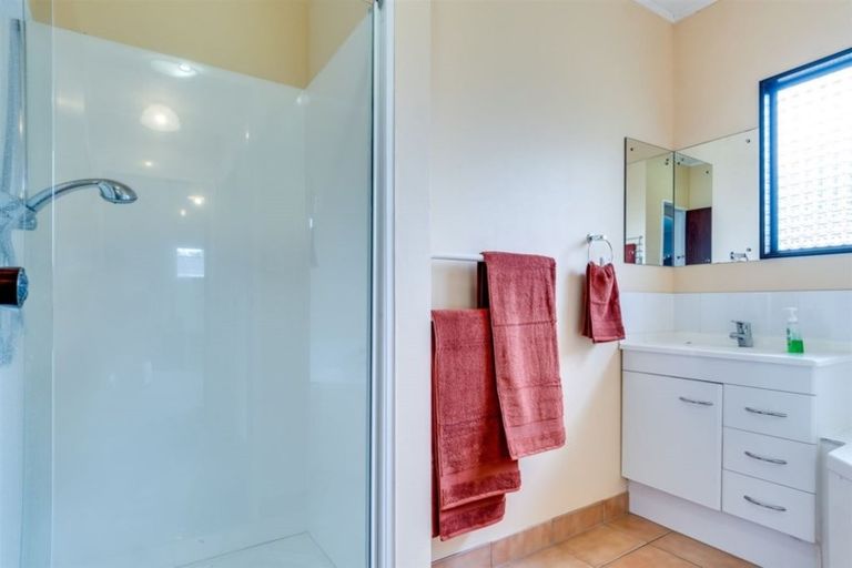 Photo of property in 3 Neagle Place, Greenmeadows, Napier, 4112