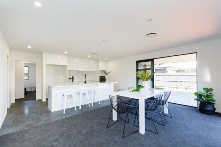 Photo of property in 324a College Street, West End, Palmerston North, 4410