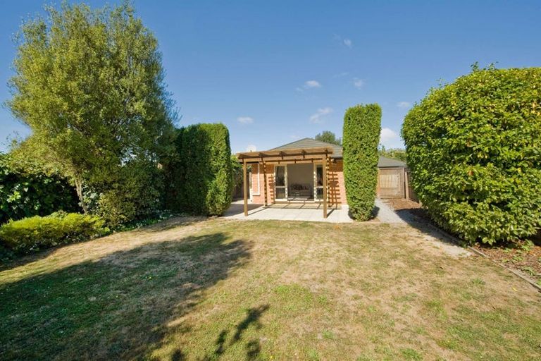 Photo of property in 162 Stapletons Road, Richmond, Christchurch, 8013