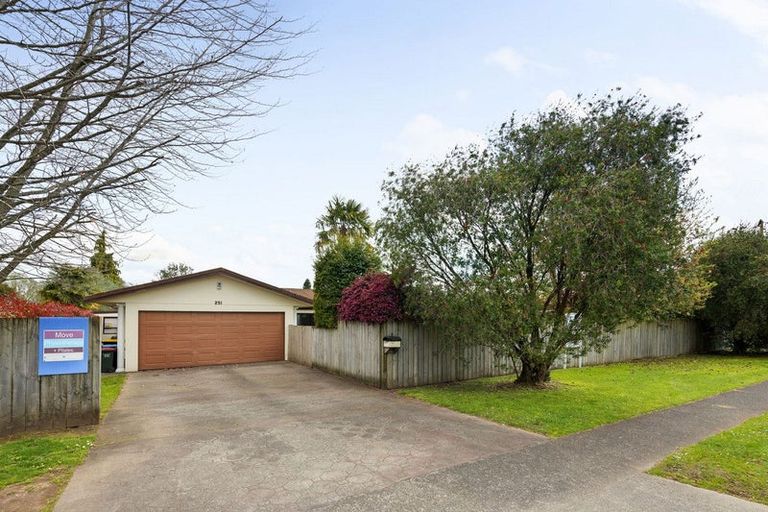 Photo of property in 251 Shakespeare Street, Leamington, Cambridge, 3432