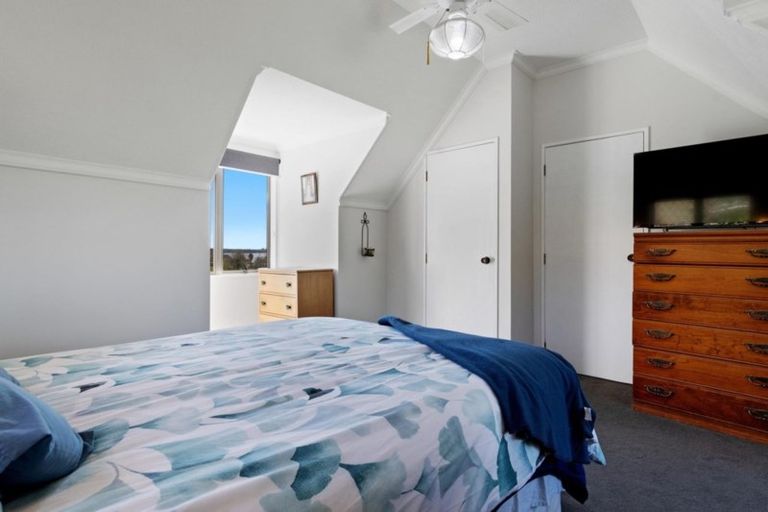 Photo of property in 52a Resolution Road, Welcome Bay, Tauranga, 3112