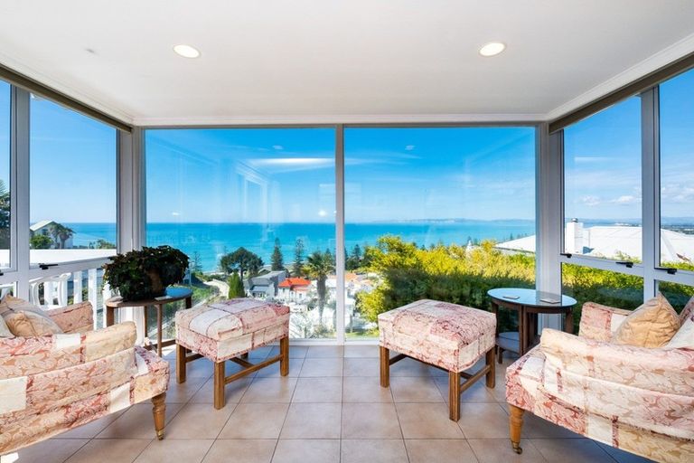 Photo of property in 1b Onslow Road, Bluff Hill, Napier, 4110