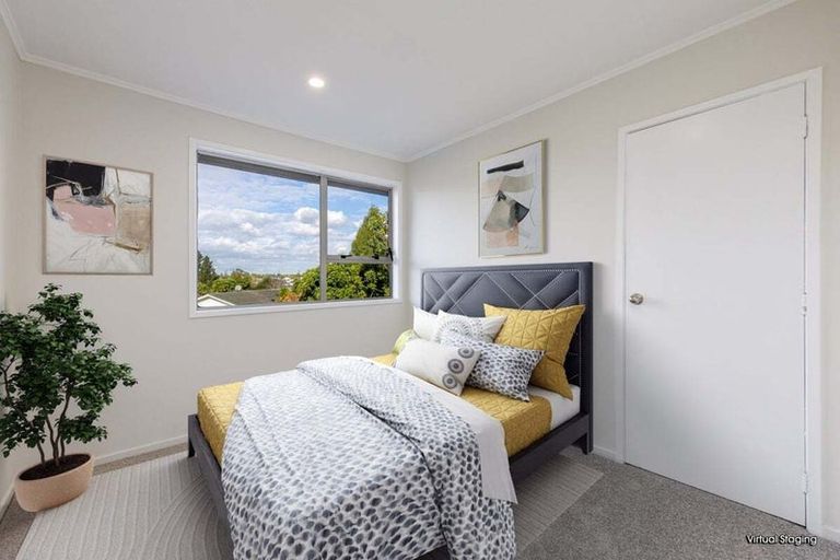 Photo of property in 57 Sunline Avenue, Massey, Auckland, 0614