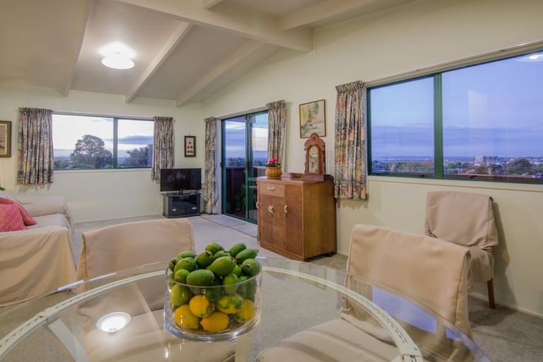 Photo of property in 18 Gilliam Street, New Lynn, Auckland, 0600