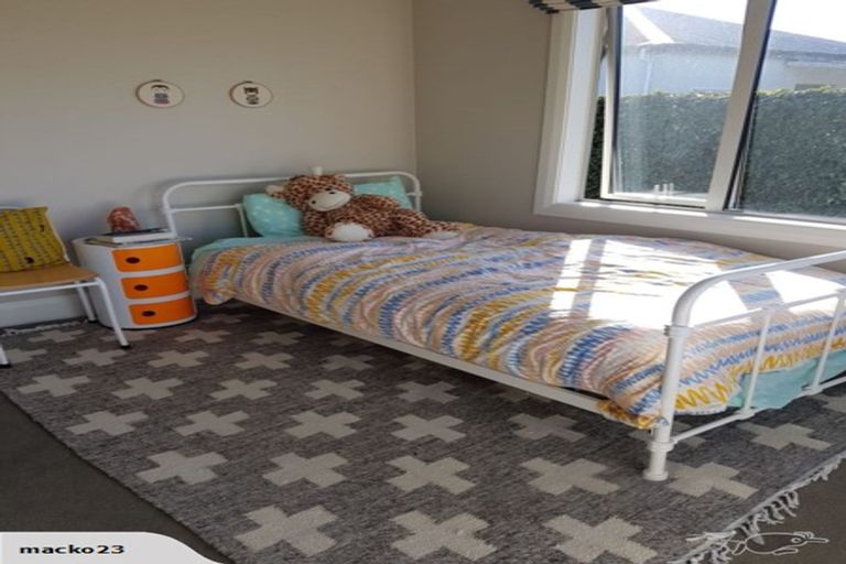 Photo of property in 27 Somerfield Street, Somerfield, Christchurch, 8024