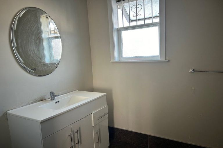 Photo of property in 27 Totara Road, Manurewa, Auckland, 2102