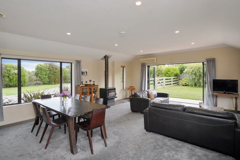 Photo of property in 8 Haydon Place, Amberley, 7410