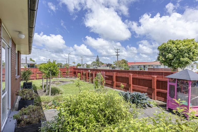 Photo of property in 73 East Street, Feilding, 4702
