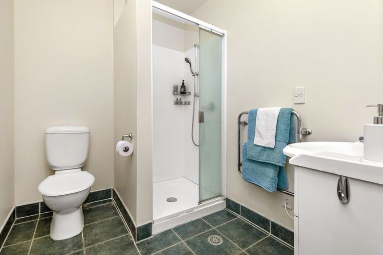 Photo of property in Atrium Towers, 7f/154 The Terrace, Wellington Central, Wellington, 6011