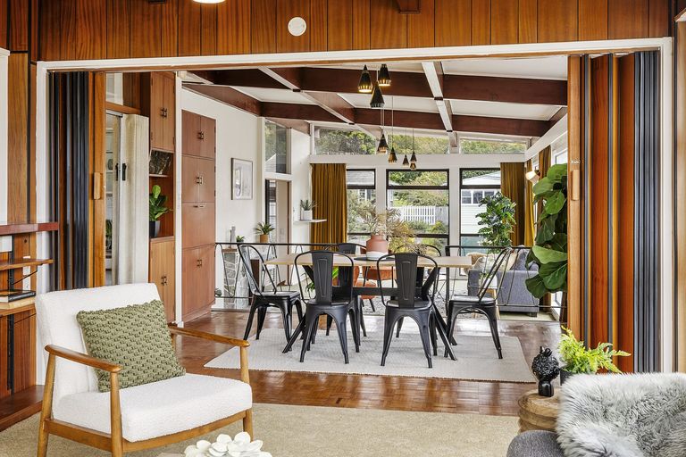 Photo of property in 11 Saint Edmund Crescent, Tawa, Wellington, 5028