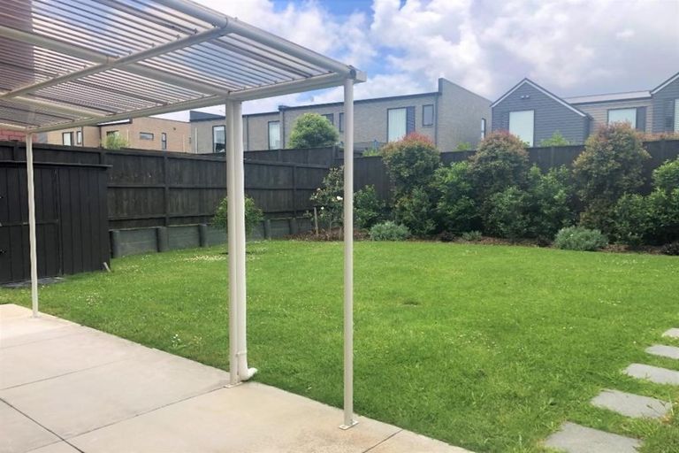 Photo of property in 11 Wallace Road, Hobsonville, Auckland, 0616