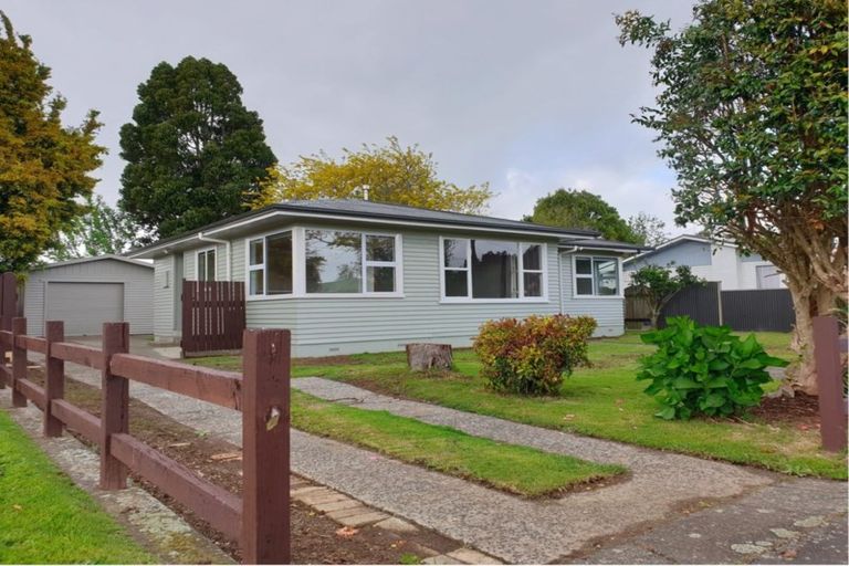 Photo of property in 28 Beech Crescent, Hillcrest, Hamilton, 3216