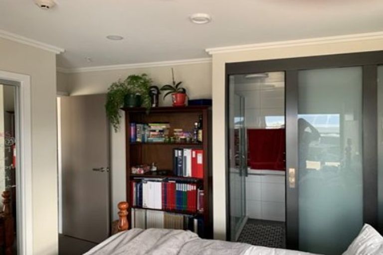 Photo of property in Frame Apartments, 404/111 Molesworth Street, Thorndon, Wellington, 6011