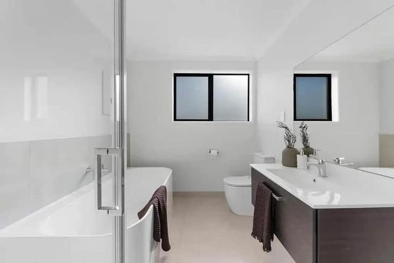 Photo of property in 17 Paapaakiri Loop, Takanini, 2112