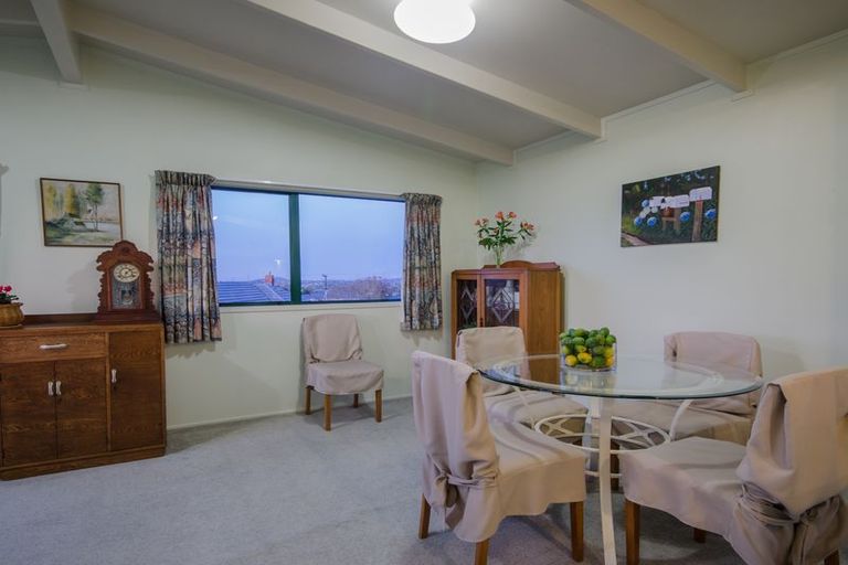 Photo of property in 18 Gilliam Street, New Lynn, Auckland, 0600