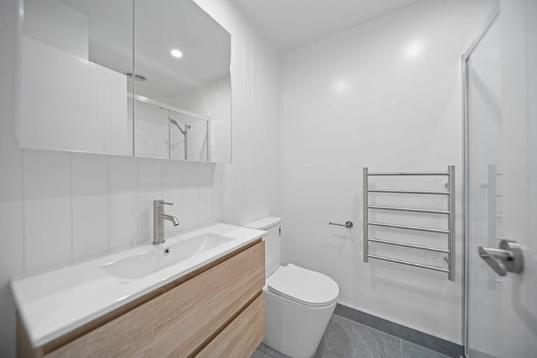 Photo of property in 7/97 Atkinson Road, Titirangi, Auckland, 0604