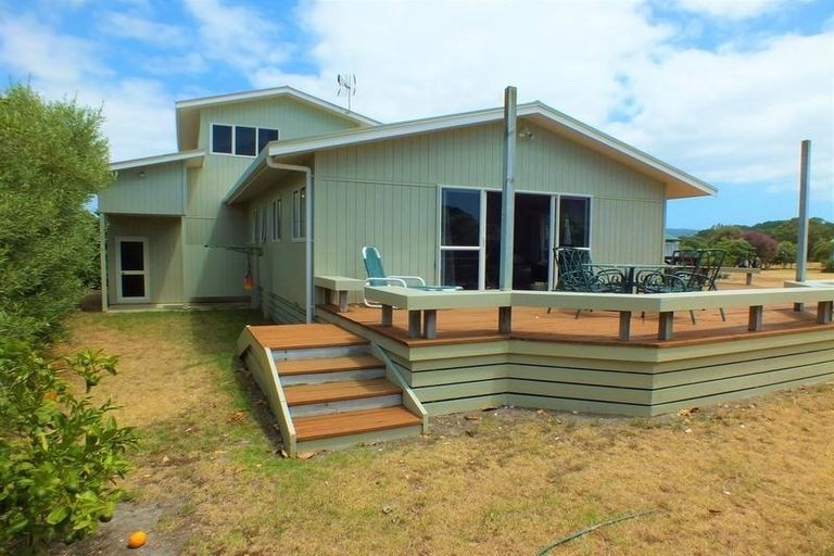 Photo of property in 618 Matarangi Drive, Matarangi, Whitianga, 3592