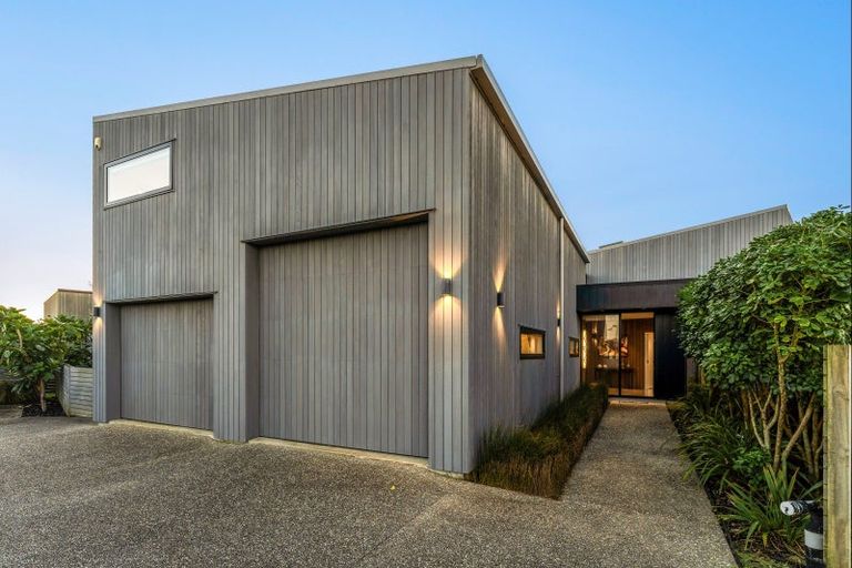 Photo of property in 33 Kokopu Street, Omaha, 0986