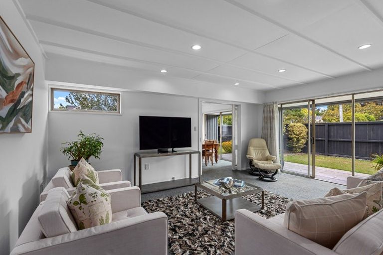Photo of property in 2/7 Highgate Avenue, Merivale, Christchurch, 8014
