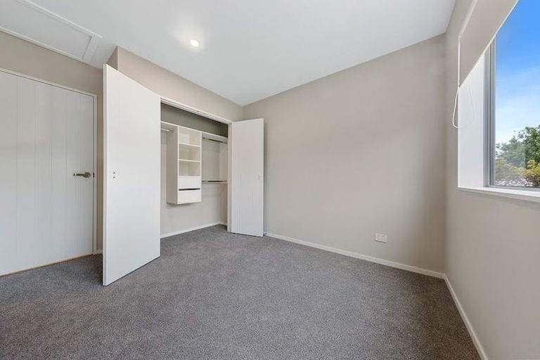 Photo of property in 47d Gossamer Drive, Pakuranga Heights, Auckland, 2010