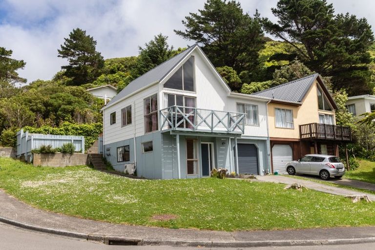 Photo of property in 104a Allington Road, Karori, Wellington, 6012