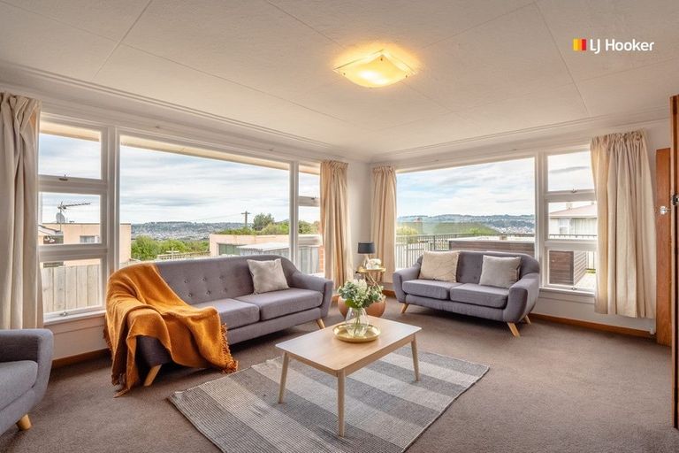 Photo of property in 221 Highcliff Road, Shiel Hill, Dunedin, 9013