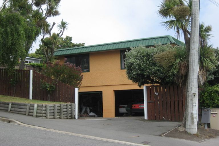 Photo of property in 68 Moncks Spur Road, Redcliffs, Christchurch, 8081